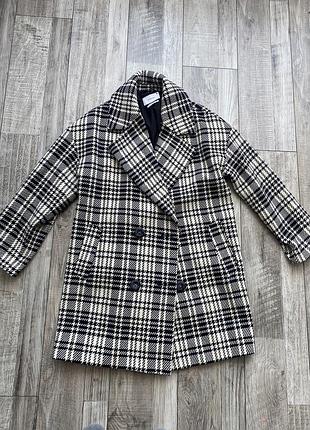 Удлиненный пиджак оверсайз