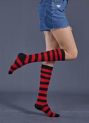 Гольфы полосатые черно-красные 3164 аниме носки в полоски черная и красная под коленку хлопковые