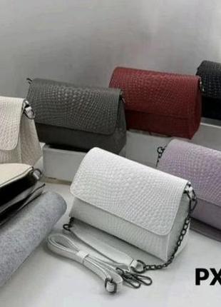 Сумка-клатч кожаная с тиснением крокодила (черная, белая, бежевая, мокко)