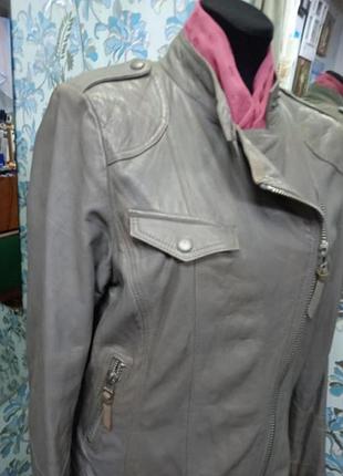 100%натуральная кожа!! супер брутальная женская косуха