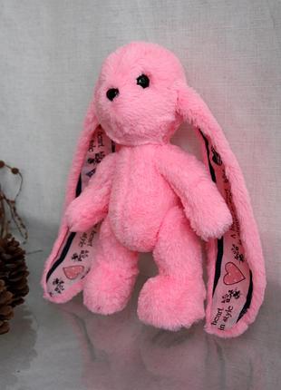 Розовый зайчик из искусственного меха