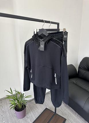 Женский костюм under armour оригинал.