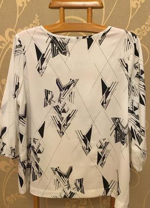 Очень красивая и стильная брендовая блузка большого размера.2 фото