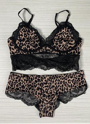 Комплект белья victoria’s secret топ s, трусики s. виктория сикрет