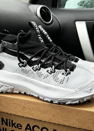 Кросівки  ike acg mountain fly high gore-tex white black   розпродаж sale