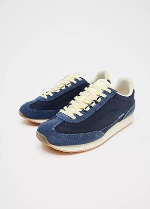 Комбіновані бігові кросівки