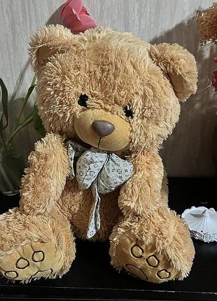 Плюшевый мишка 45 см – идеальный подарок для радости и объятий! 🧸🧡