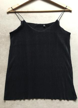 Топ плісе, майка в білизняному стилі