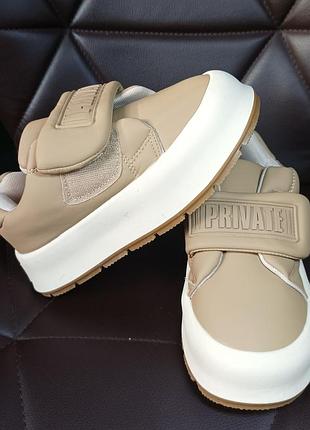 Стильные кроссовки 2