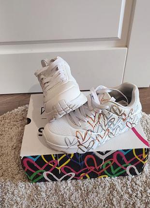 Кроссовки skechers