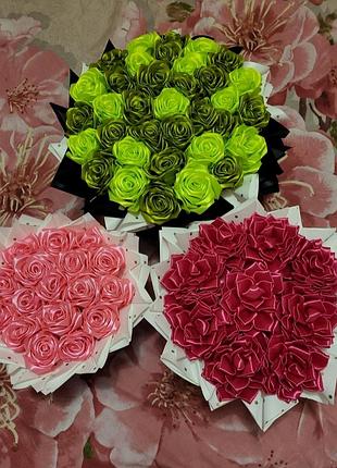 Троянди з атласної стрічки