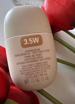 Тональний крем kylie cosmetics