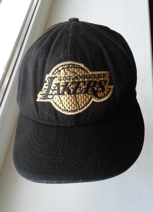 Кепка бейсболка баскетбольная хб черная new era los angeles lakers с регулируемым ремешком сзади
