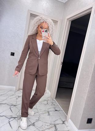 Костюм двойка пиджак и классические брюки костюмка шоколад