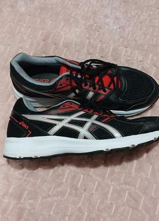 Фірменні кросівки asics . довжина устілки 27.5 см
