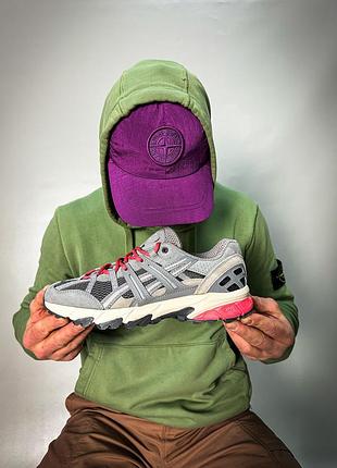 Чоловіча кросівки високої якості щільний приємний матеріал дуже зручні в носінні стильні