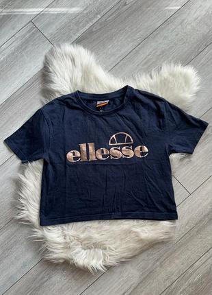 Топ ellesse