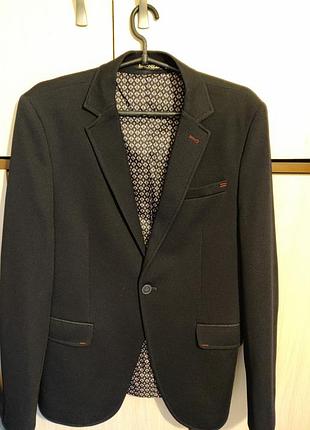 Стильный пиджак.