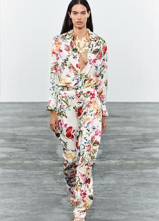 Блуза в цветочный принт zw collection
