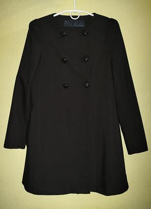 Чорне пальто zara basic жіноче