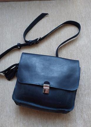 Сумка dekey кожаная маленькая на плечо.
