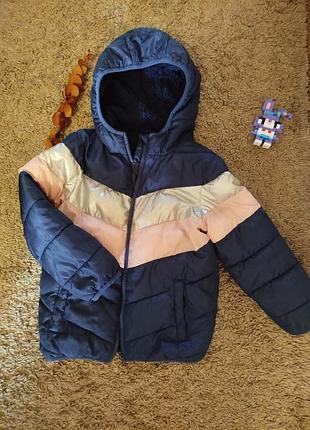 Курточка холодная осень, холодная весна.