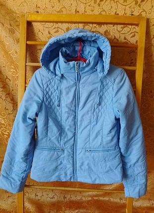 Курточка весна, осінь  на вік 9-12 років в гарному  стані