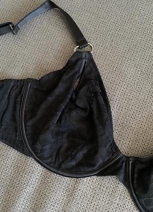 Бюст черный savage