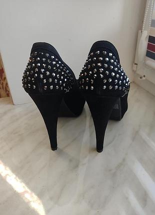 Туфли замшевые производства италия р 40