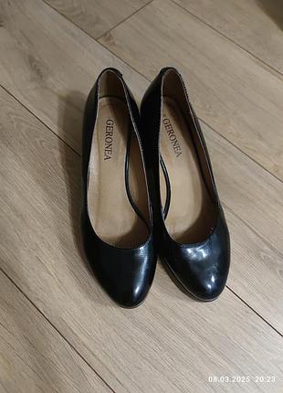 Туфлі, жіноче взуття