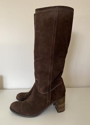 Шкіряні чоботи