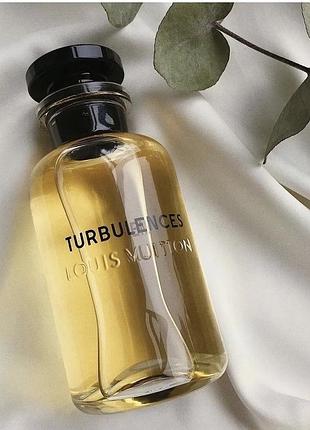 Жіночі парфуми turbulences