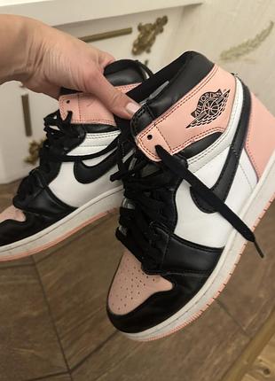 Стильні кросівки високі хайтопи nike air jordan