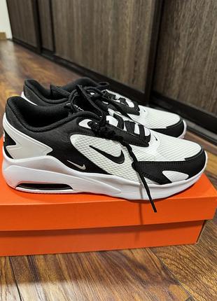 Нові кросівки nike