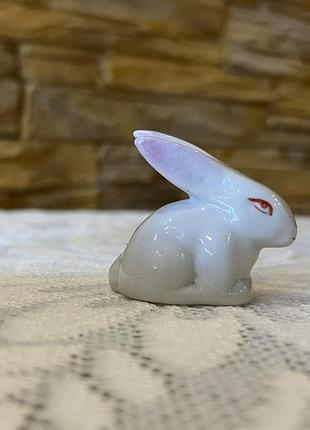 Статуетка фигурка  пасхальный кролик