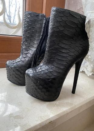 Ботильоны из питона 34 размера