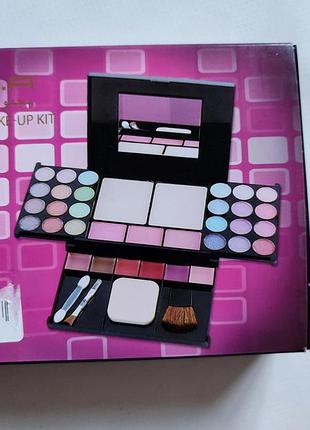 Палетка тіней набір тіні яскраві бокс коробка помада для очей макіяж фарбування тєні тені дорожня косметичка #розбираю комплект