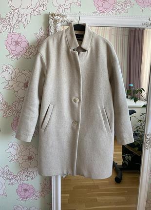 Пальто в составе шерсть бежевое кокон