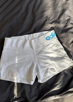 Шорти