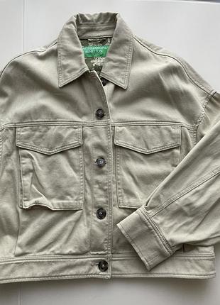 Джинсовая курточка от united colors of benetton