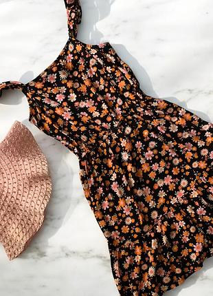 Легкий сарафан в цветочный принт