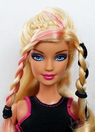 Шарнірна лялька барбі модниця