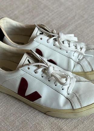 Кеди veja білі