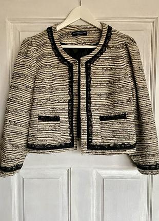 Укороченный пиджак жакет без застежки бежевый в полоску кашка dorothy perkins 16/44