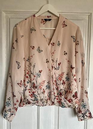 Розовая блузка в цветы и бабочки на запах f&amp;f 16/44