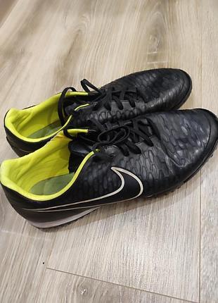 Футбольные сороконожки nike magista onda tf