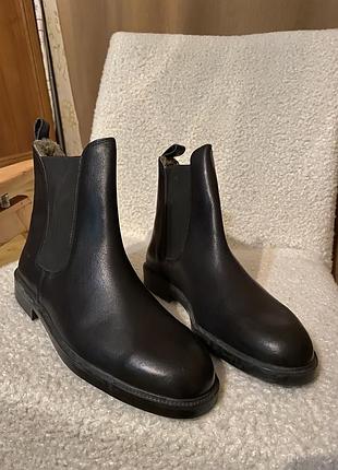 Чоловічі шкіряні челсі