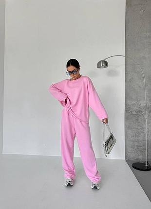 Стильный спортивный костюм свитшот оверсайз и штаны из качественной ткани петля