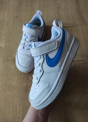 Детские  кожаные кроссовки  nike, оригинал, модель  2022 года,  р.28.