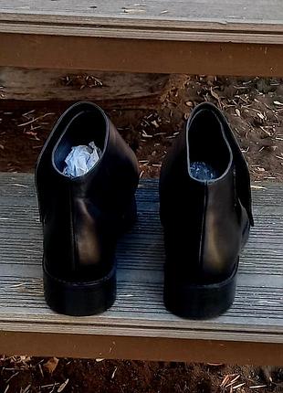 Стильні чорні черевики (шкіра 100%) &оther stories 6